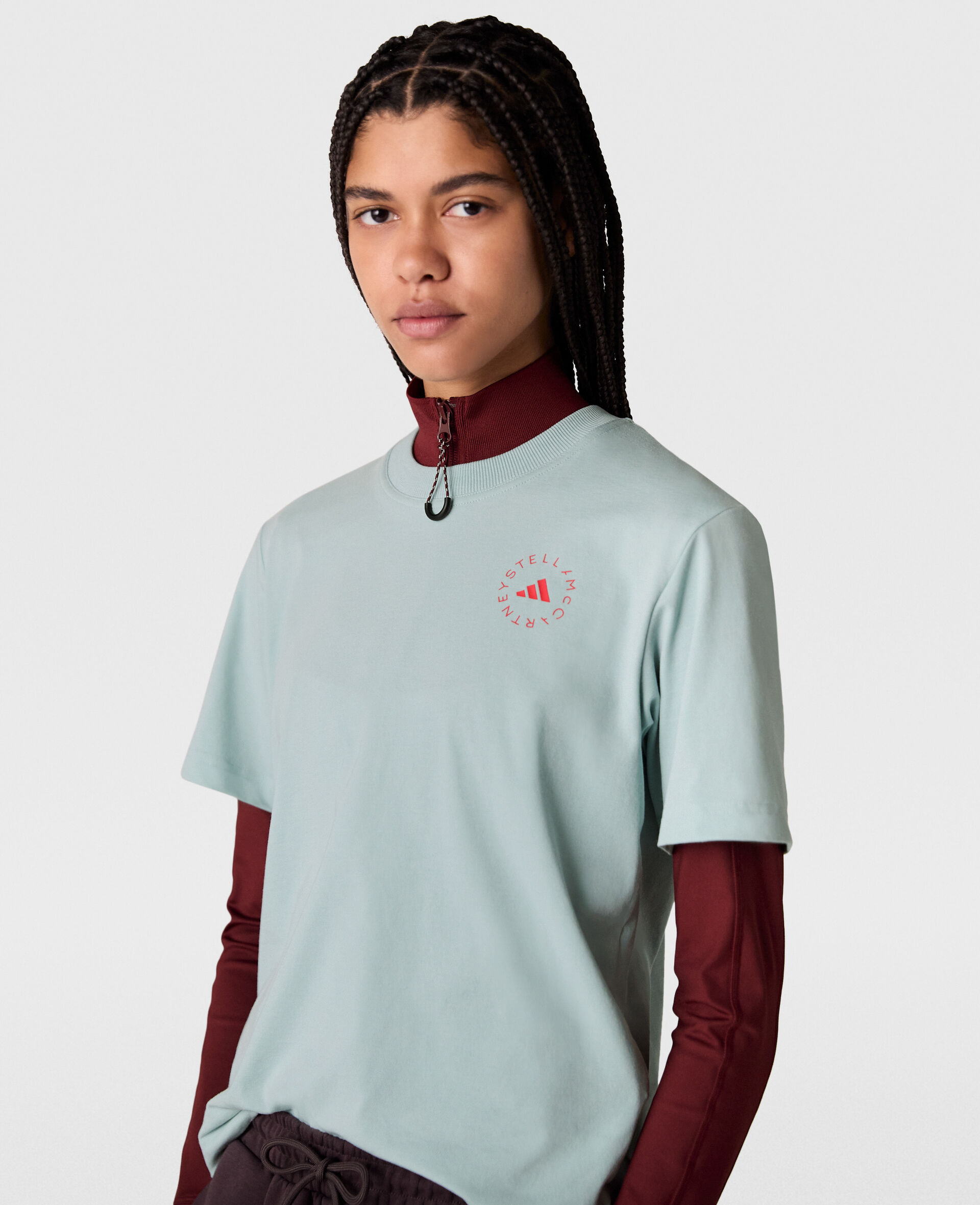 TrueCasuals T-Shirt-Grün-model