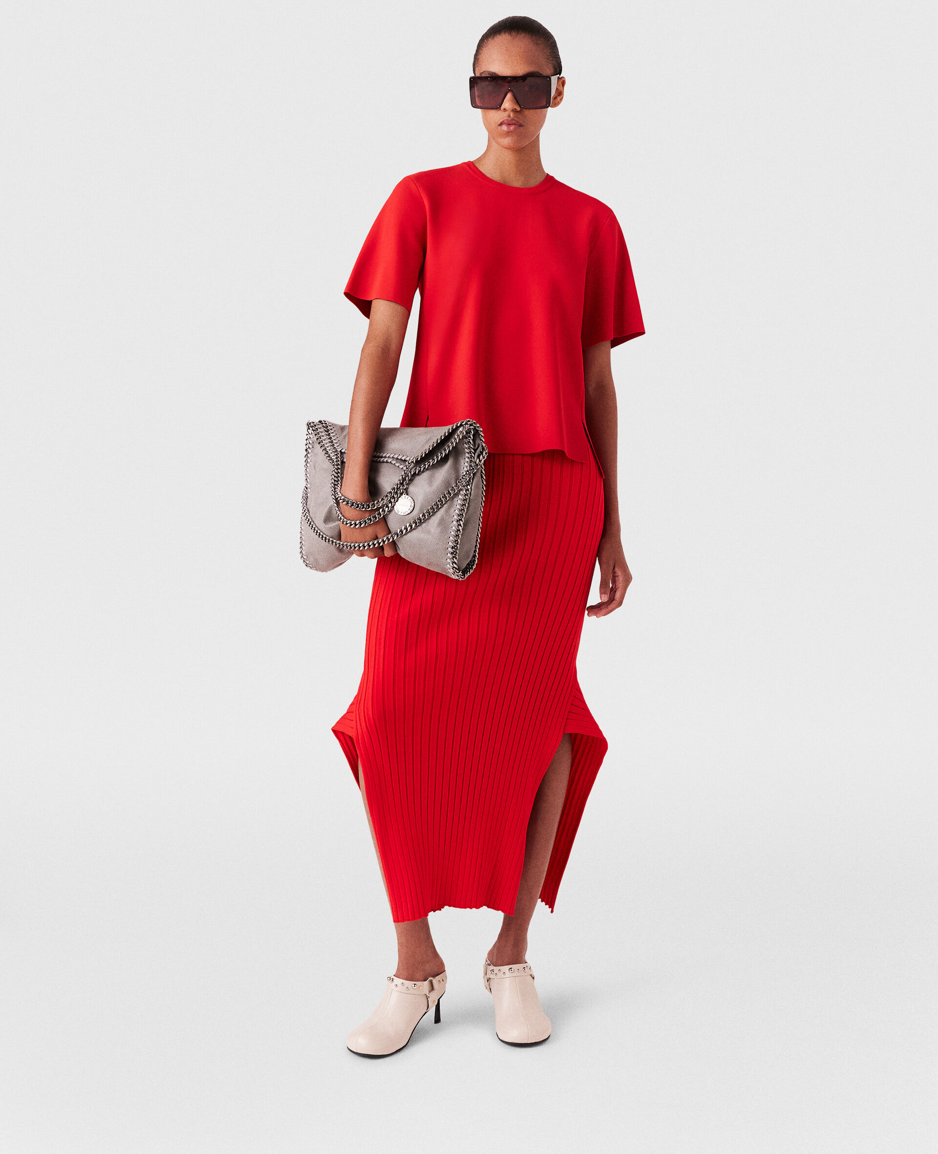 Ribbed Flared Slit Midi Skirt-Red-model