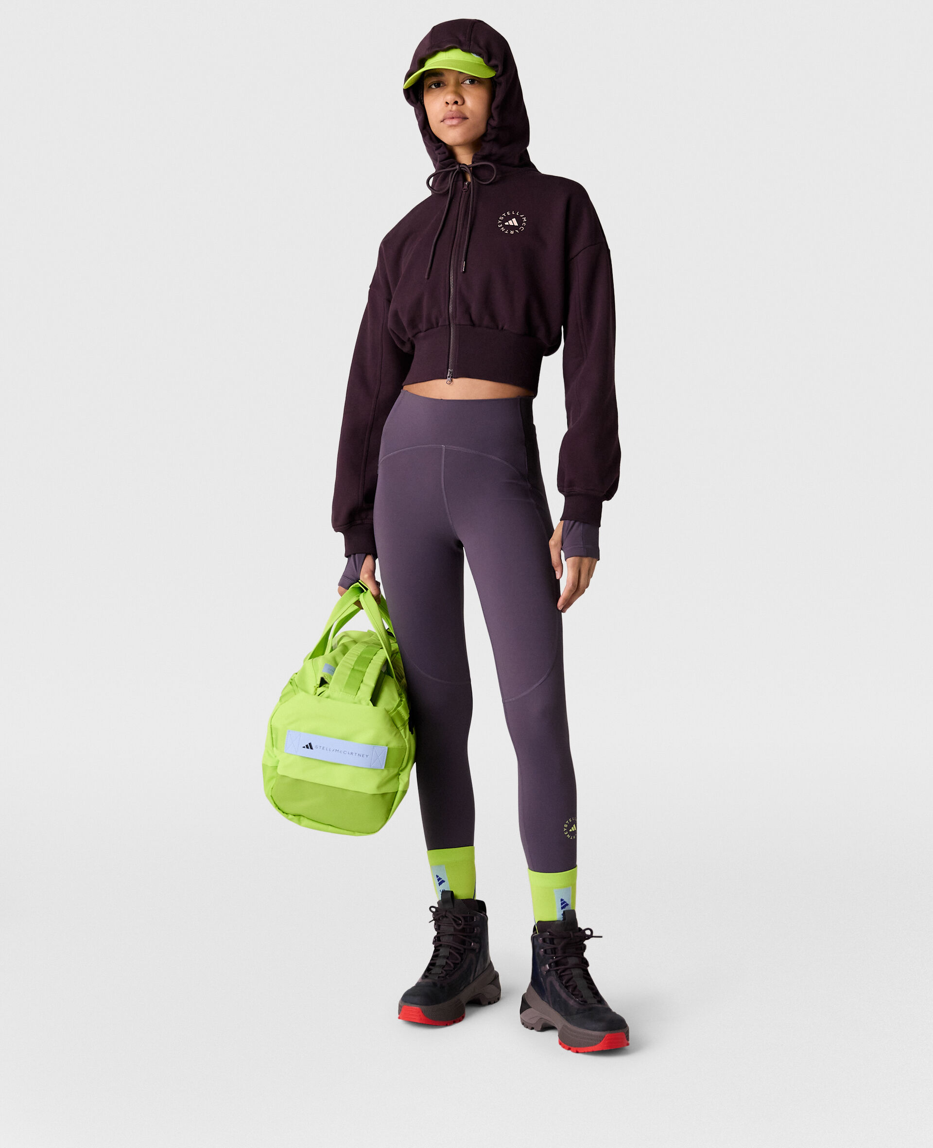 7/8-Yoga-Leggings TrueStrength-Purple-model